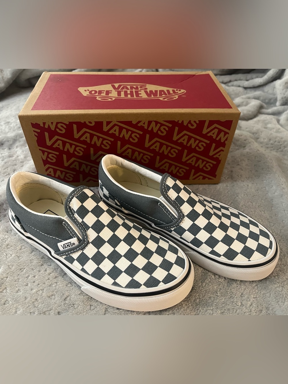 Vans Kids Slip-On Sneakers in Black and White Checkerboard BRAND NEW